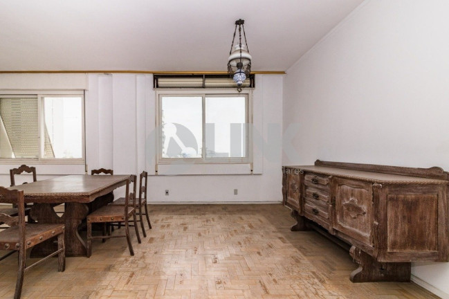 Imagem Apartamento com 3 Quartos à Venda, 168 m² em Moinhos De Vento - Porto Alegre Imagem Apartamento com 3 Quartos à Venda, 168 m² em Moinhos De Vento - Porto Alegre
