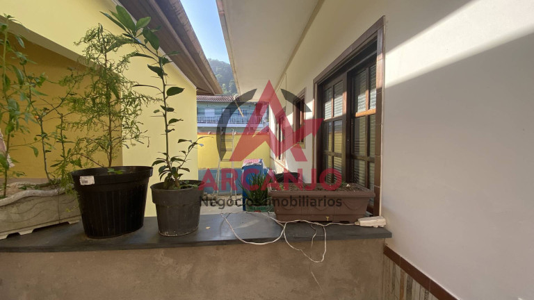 Imagem Casa com 3 Quartos à Venda, 215 m² em Estufa Ii - Ubatuba