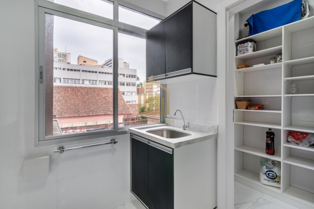 Imagem Apartamento com 3 Quartos à Venda, 165 m² em Centro - Curitiba
