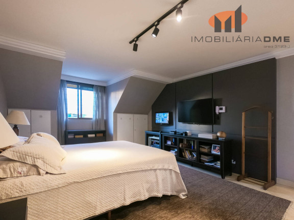 Imagem Casa com 8 Quartos à Venda, 700 m² em Jardim Social - Curitiba Imagem Casa com 8 Quartos à Venda, 700 m² em Jardim Social - Curitiba