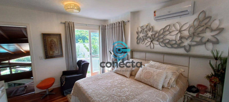 Imagem Casa com 3 Quartos à Venda, 350 m² em Itaipu - Niterói Imagem Casa com 3 Quartos à Venda, 350 m² em Itaipu - Niterói