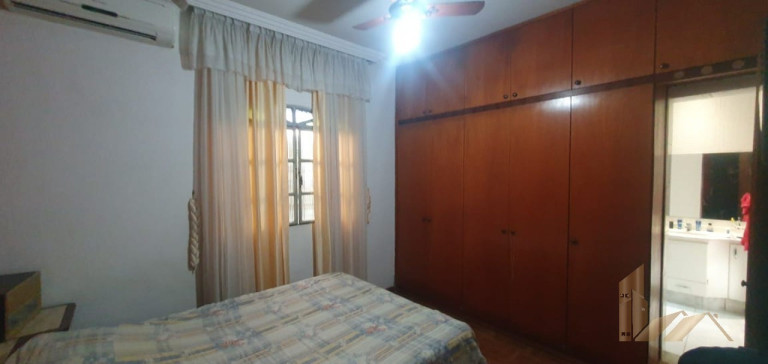 Imagem Casa com 6 Quartos à Venda, 280 m² em Vale Das Amendoeiras - Contagem Imagem Casa com 6 Quartos à Venda, 280 m² em Vale Das Amendoeiras - Contagem