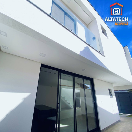 Imagem Casa com 3 Quartos à Venda, 175 m² em Jardim Das Acácias - Poços De Caldas Imagem Casa com 3 Quartos à Venda, 175 m² em Jardim Das Acácias - Poços De Caldas
