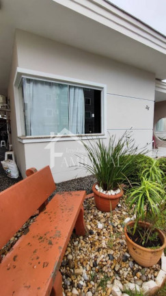 Imagem Casa com 3 Quartos à Venda, 113 m² em Iririú - Joinville