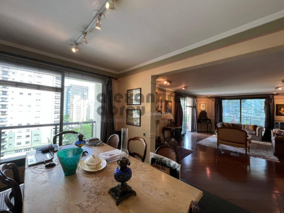 Imagem Apartamento com 3 Quartos à Venda, 220 m² em Itaim Bibi - São Paulo