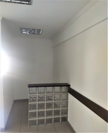 Imóvel Comercial à Venda, 32 m² em Cidade Nitro Operária - São Paulo