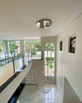 Imagem Casa com 7 Quartos para Alugar, 920 m² em Vila Represa - São Paulo Imagem Casa com 7 Quartos para Alugar, 920 m² em Vila Represa - São Paulo