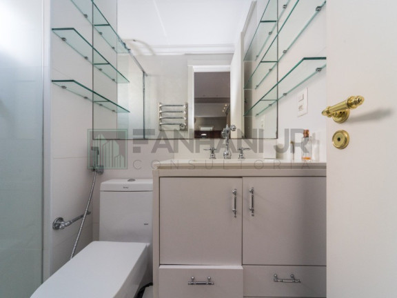 Imagem Imóvel com 3 Quartos à Venda, 157 m² em Vila Nova Conceição - São Paulo