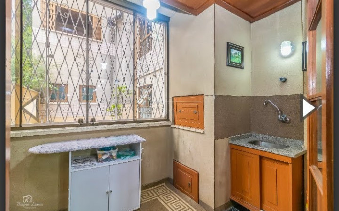 Imagem Imóvel com 3 Quartos à Venda, 128 m² em Petrópolis - Porto Alegre
