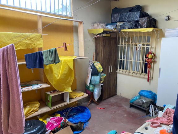 Imagem Casa com 3 Quartos à Venda, 150 m² em Samambaia Norte (samambaia) - Brasília Imagem Casa com 3 Quartos à Venda, 150 m² em Samambaia Norte (samambaia) - Brasília