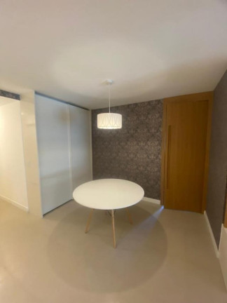 Imagem Imóvel com 3 Quartos à Venda, 108 m² em São Francisco - Niterói Imagem Imóvel com 3 Quartos à Venda, 108 m² em São Francisco - Niterói