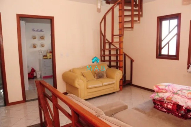 Imagem Sobrado com 3 Quartos à Venda, 320 m² em Ingleses Do Rio Vermelho - Florianópolis