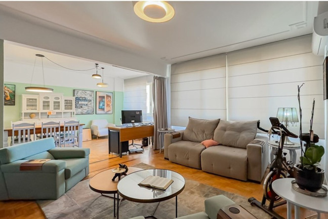 Imagem Apartamento com 4 Quartos à Venda, 190 m² em Rio Branco - Porto Alegre Imagem Apartamento com 4 Quartos à Venda, 190 m² em Rio Branco - Porto Alegre