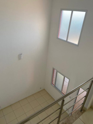 Imagem Casa com 3 Quartos à Venda, 203 m² em Jardim Limoeiro - Camaçari Imagem Casa com 3 Quartos à Venda, 203 m² em Jardim Limoeiro - Camaçari