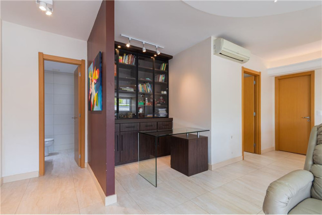 Imagem Apartamento com 3 Quartos à Venda, 120 m² em Menino Deus - Porto Alegre Imagem Apartamento com 3 Quartos à Venda, 120 m² em Menino Deus - Porto Alegre