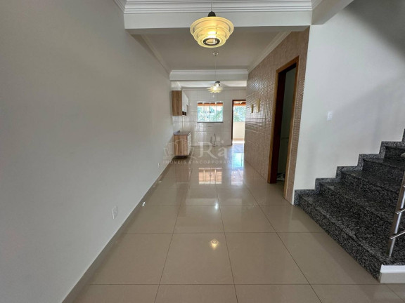 Imagem Sobrado com 3 Quartos à Venda, 145 m² em Ariribá - Balneário Camboriú