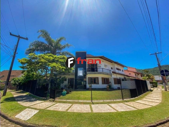 Imagem Casa com 3 Quartos à Venda, 450 m² em Córrego Grande - Florianópolis