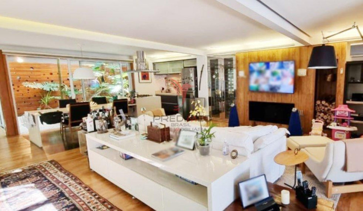 Casa com 3 Quartos à Venda, 245 m² em Vila Nova Conceição - São Paulo