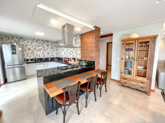 Imagem Casa com 6 Quartos à Venda, 370 m² em Arace - Domingos Martins Imagem Casa com 6 Quartos à Venda, 370 m² em Arace - Domingos Martins