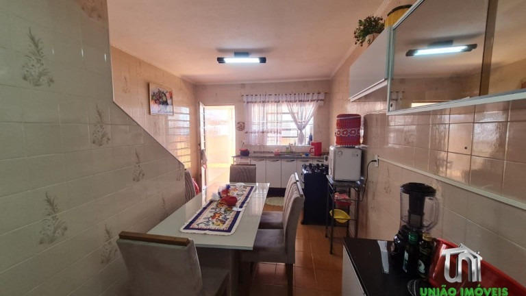Imagem Casa com 2 Quartos à Venda, 74 m² em Vila Mota - Bragança Paulista Imagem Casa com 2 Quartos à Venda, 74 m² em Vila Mota - Bragança Paulista