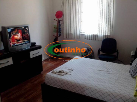 Imagem Casa com 8 Quartos à Venda, 385 m² em Tijuca - Rio De Janeiro Imagem Casa com 8 Quartos à Venda, 385 m² em Tijuca - Rio De Janeiro