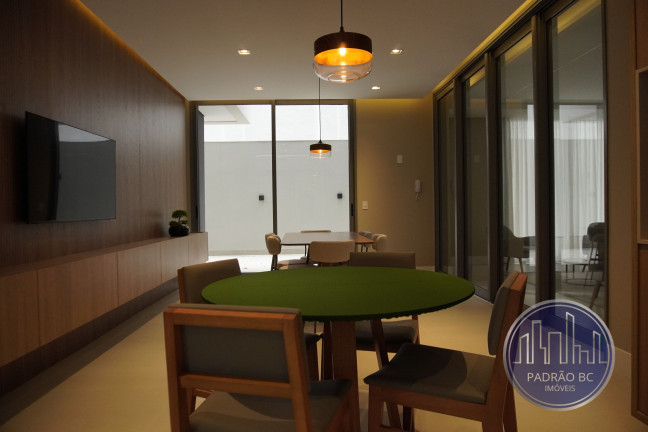 Imagem Apartamento com 3 Quartos à Venda, 147 m² em Hugo Lange - Curitiba Imagem Apartamento com 3 Quartos à Venda, 147 m² em Hugo Lange - Curitiba