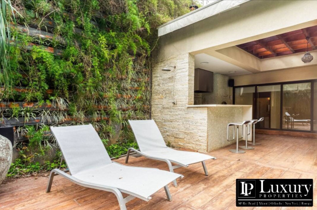 Imagem Casa com 4 Quartos à Venda, 1.019 m² em Alto De Pinheiros - São Paulo Imagem Casa com 4 Quartos à Venda, 1.019 m² em Alto De Pinheiros - São Paulo