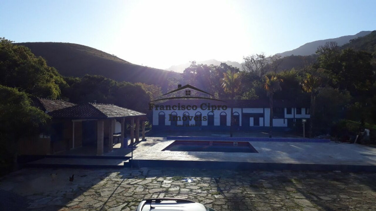 Imagem Imóvel com 3 Quartos à Venda, 1.548.800 m² em Centro - Piquete Imagem Imóvel com 3 Quartos à Venda, 1.548.800 m² em Centro - Piquete