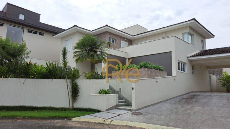 Imagem Casa com 4 Quartos à Venda, 370 m² em Golf Village - Carapicuíba Imagem Casa com 4 Quartos à Venda, 370 m² em Golf Village - Carapicuíba