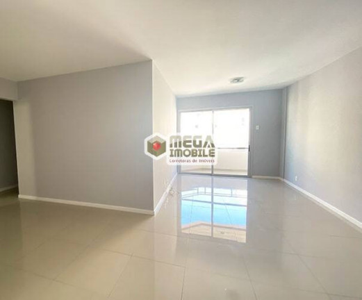Imagem Apartamento com 3 Quartos à Venda, 122 m² em Centro - Florianópolis Imagem Apartamento com 3 Quartos à Venda, 122 m² em Centro - Florianópolis