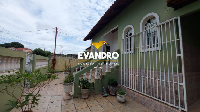 Imagem Casa com 4 Quartos à Venda, 319 m² em Morada Do Ouro - Cuiabá Imagem Casa com 4 Quartos à Venda, 319 m² em Morada Do Ouro - Cuiabá