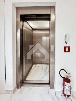 Imagem Casa de Condomínio com 5 Quartos à Venda, 748 m² em Alphaville - Barueri Imagem Casa de Condomínio com 5 Quartos à Venda, 748 m² em Alphaville - Barueri