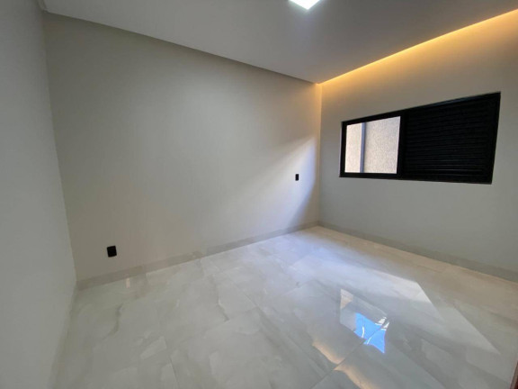 Imagem Casa com 3 Quartos à Venda, 177 m² em Do Turista 2ª Etapa - Caldas Novas Imagem Casa com 3 Quartos à Venda, 177 m² em Do Turista 2ª Etapa - Caldas Novas