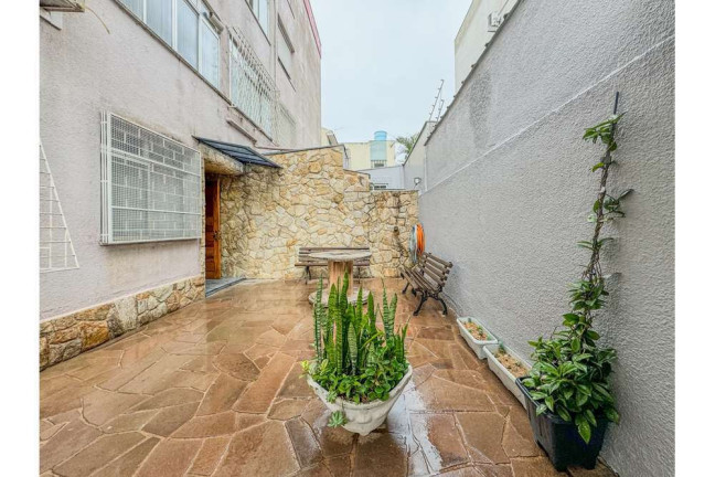 Imagem Apartamento com 2 Quartos à Venda, 61 m² em São Sebastião - Porto Alegre Imagem Apartamento com 2 Quartos à Venda, 61 m² em São Sebastião - Porto Alegre
