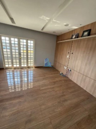 Casa com 5 Quartos para Alugar, 300 m² em Riacho Das Pedras - Contagem
