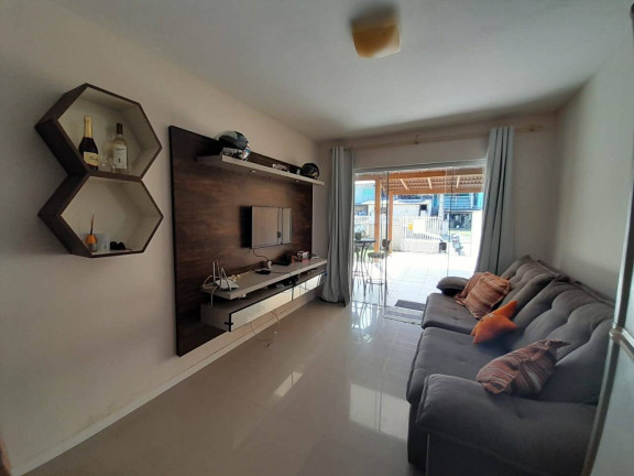 Imagem Casa com 3 Quartos à Venda, 63 m² em José Amandio - Bombinhas Imagem Casa com 3 Quartos à Venda, 63 m² em José Amandio - Bombinhas