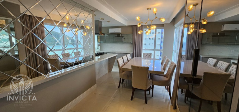 Imagem Cobertura com 5 Quartos à Venda, 261 m² em Barra Sul - Balneário Camboriú Imagem Cobertura com 5 Quartos à Venda, 261 m² em Barra Sul - Balneário Camboriú