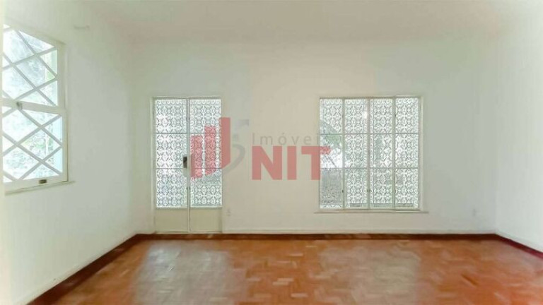 Imagem Apartamento com 4 Quartos à Venda, 205 m² em Icaraí - Niterói