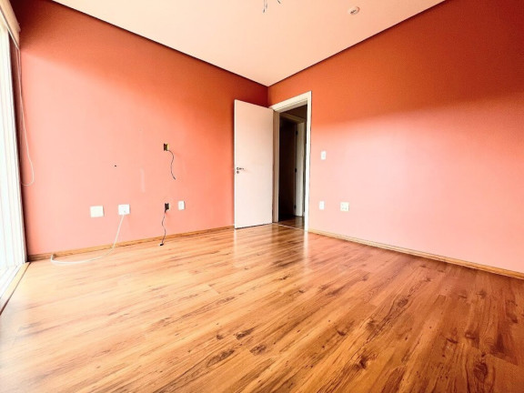 Imagem Casa com 3 Quartos à Venda, 300 m² em Vila Nova - Porto Alegre Imagem Casa com 3 Quartos à Venda, 300 m² em Vila Nova - Porto Alegre