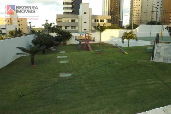 Imagem Apartamento com 4 Quartos à Venda, 232 m² em Candelária - Natal