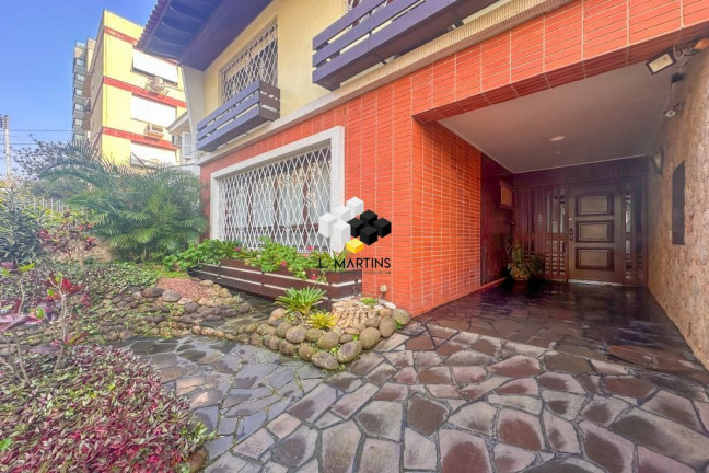 Imagem Casa com 3 Quartos à Venda, 285 m² em Bela Vista - Porto Alegre Imagem Casa com 3 Quartos à Venda, 285 m² em Bela Vista - Porto Alegre