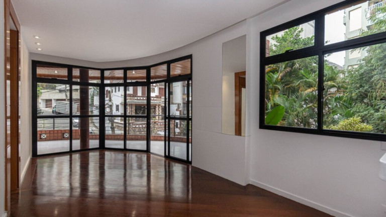 Imagem Imóvel com 2 Quartos à Venda, 99 m² em Lagoa - Rio De Janeiro Imagem Imóvel com 2 Quartos à Venda, 99 m² em Lagoa - Rio De Janeiro