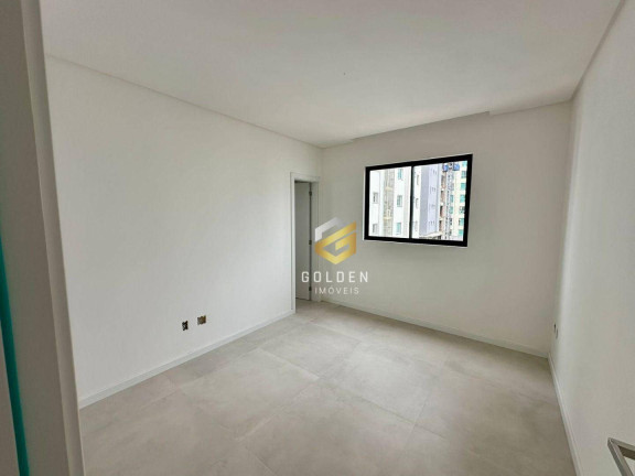 Imagem Apartamento com 4 Quartos à Venda, 136 m² em Centro - Balneário Camboriú Imagem Apartamento com 4 Quartos à Venda, 136 m² em Centro - Balneário Camboriú