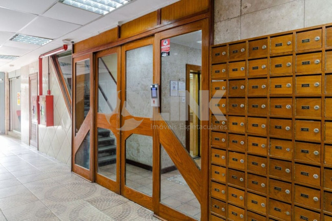 Imagem Apartamento com 1 Quarto à Venda, 18 m² em Centro Histórico - Porto Alegre Imagem Apartamento com 1 Quarto à Venda, 18 m² em Centro Histórico - Porto Alegre