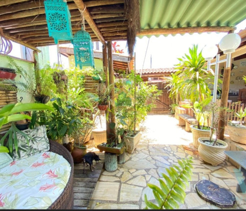 Imagem Sobrado com 3 Quartos à Venda, 166 m² em Horto Florestal - Ubatuba