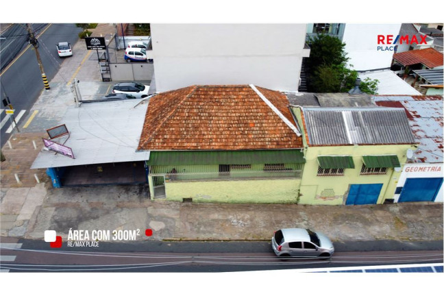 Casa com 2 Quartos à Venda,  em Vila Ipiranga - Porto Alegre