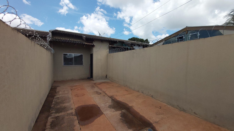 Imagem Casa com 2 Quartos à Venda, 68 m² em Jardim São Conrado - Campo Grande