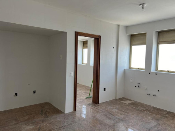 Imagem Apartamento com 4 Quartos à Venda, 547 m² em Floresta - Porto Alegre Imagem Apartamento com 4 Quartos à Venda, 547 m² em Floresta - Porto Alegre