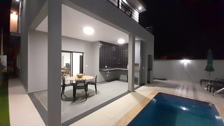 Imagem Casa com 4 Quartos à Venda, 250 m² em Cezar De Suza - Mogi Das Cruzes Imagem Casa com 4 Quartos à Venda, 250 m² em Cezar De Suza - Mogi Das Cruzes