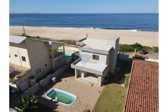 Imagem Casa com 4 Quartos à Venda, 200 m² em Barra De Guaratiba - Maricá Imagem Casa com 4 Quartos à Venda, 200 m² em Barra De Guaratiba - Maricá